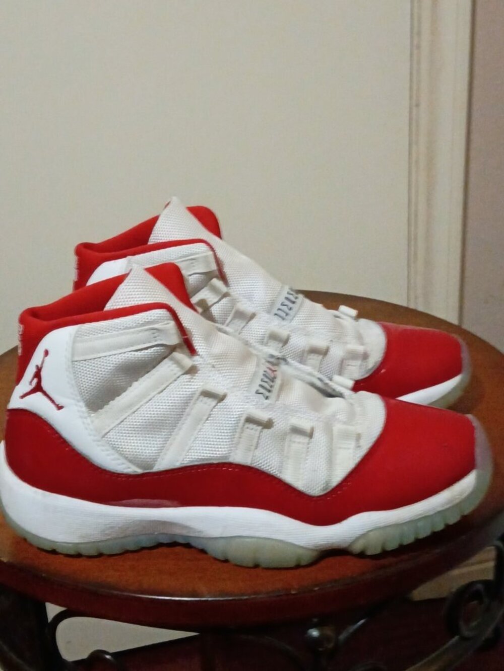 2022 Nike Air Jordan 11 Retro GS Cherry Youth Size 4Y Red Shoes 378038 116